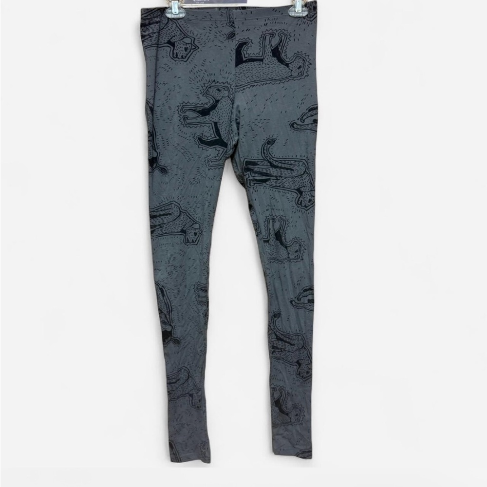 Kowtow Gray Leggings with Big Cat Print